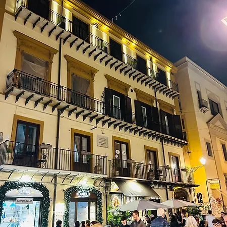 Spera Luxury & 招待所 4*