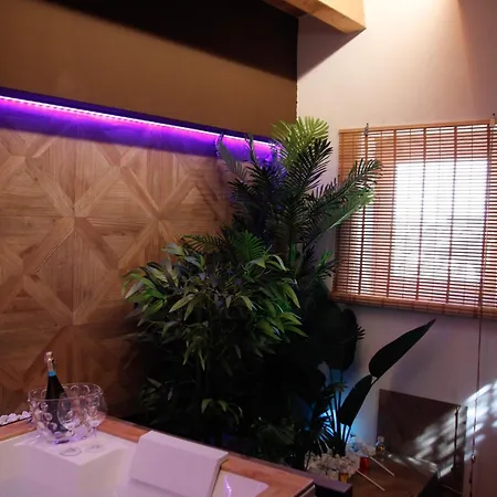 Spera Luxury & Πανσιόν *